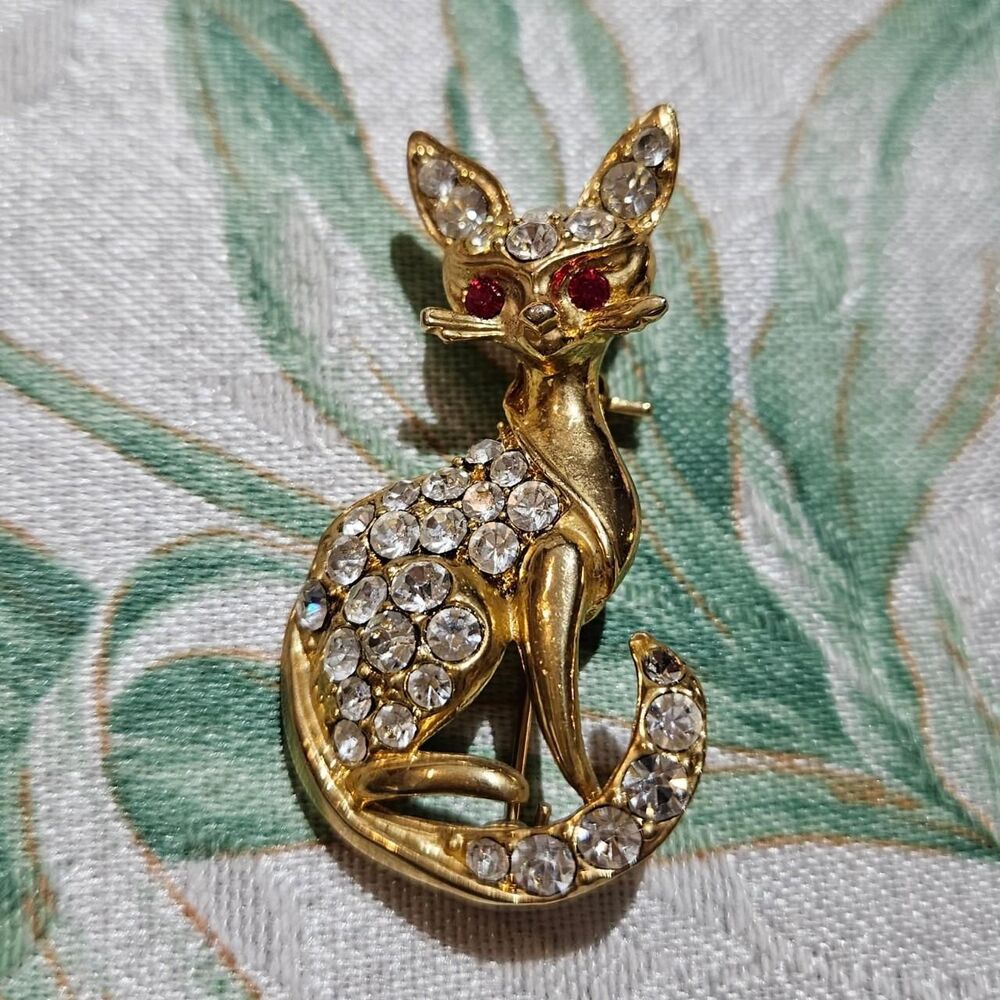 cottagecore kitsch cat gold tone rhinestone brooch